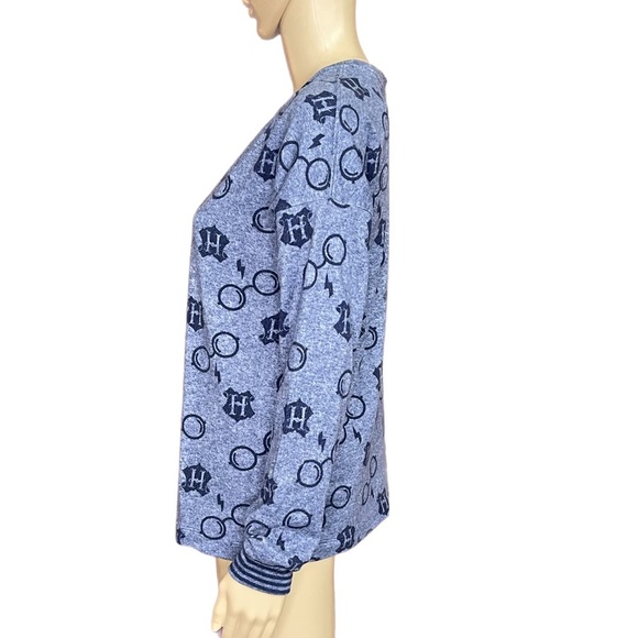 Harry Potter Hogwarts Long Sleeve Knit top Size Medium - Picture 2 of 5